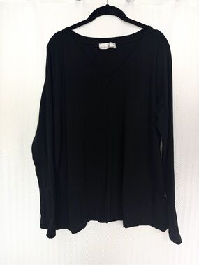 Zenana Outfitters Black V-Neck Long Sleeve Top Size 2X